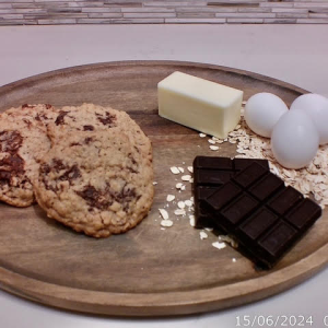 Dark Chocolate Oatmeal Chip Cookies